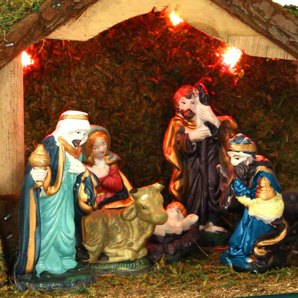 CRÈCHE 5 LED ET 8 SANTONS (1)